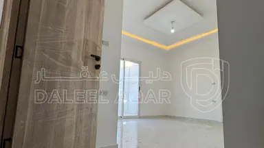 شقة - خلف أسواق شونيز قرب مستشفى تلاع العلي - 130000 دأ